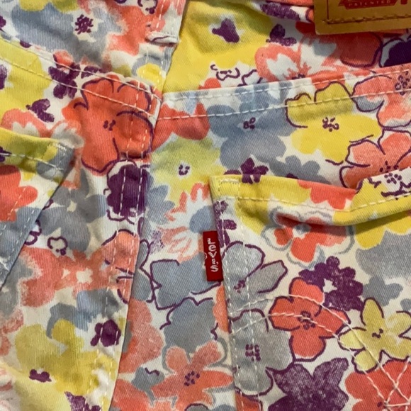 Levi's Purple and Yellow Jean Shorts Vibrant Summer Style - Picture 7 of 7